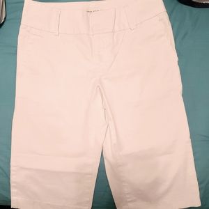 Banana Republic short 6